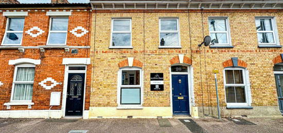 2 bed terraced house for sale