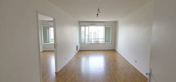 Appartement  à louer, 2 pièces, 1 chambre, 53 m²