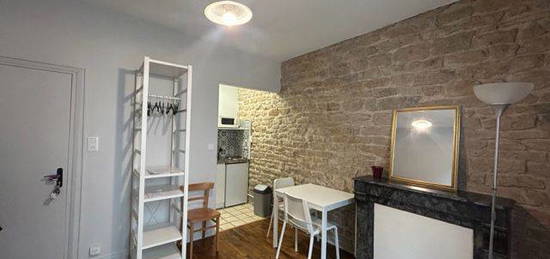 Studio 1 pièce 16 m²