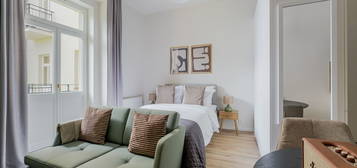 Pronájem bytu  30 m², Veletržní, Praha