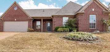 150 Oakridge Dr, Oakland, TN 38060