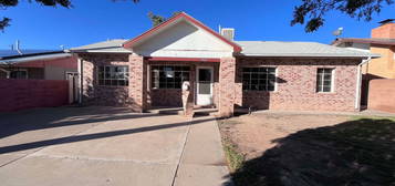 1109 Dewey Ln, Alamogordo, NM 88310