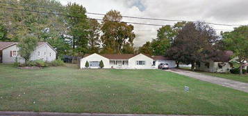 2842 Decamp Rd, Youngstown, OH 44511