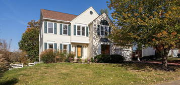 8630 Mountainview Ave Mountainview Ave, Marshall, VA 20115