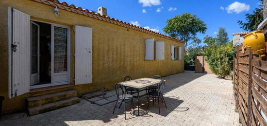 Villa 4 pièces de plain-pied  90m² avec garage à Nîmes Haute Magaille