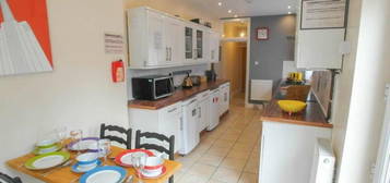 4 bedroom terraced house