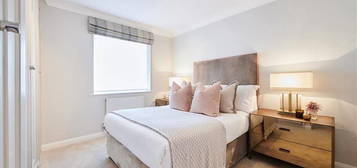 Flat to rent in Fulham Road, Chelsea SW3