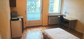 Zimmer-Apartment All iklusive in Detmold City mit Balkon