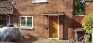 2 bed semi-detached house to rent