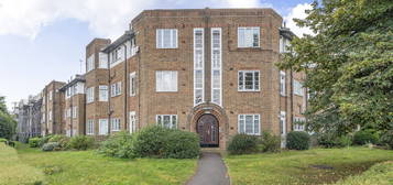 Flat for sale in Argyle Road, London W13