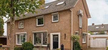 Graaf Reinaldstraat 3