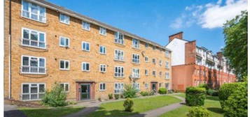 2 bed flat to rent