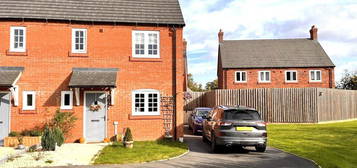 3 bed semi-detached house for sale