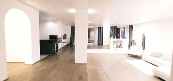 *OHNE PROVISION* Modernisierte, charmante 3,5-Zi.-Wohnung inkl. 150m² Wohnfl., Garage, Terrasse, EBK