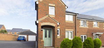 3 bedroom semi-detached house