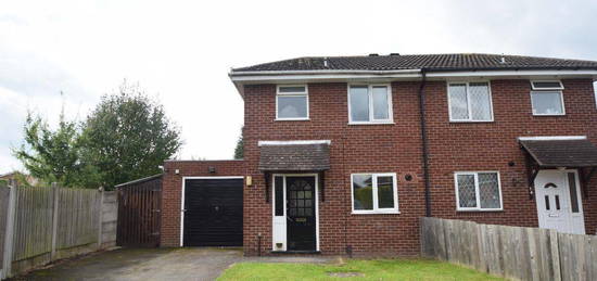 3 bed semi-detached house to rent