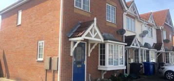 3 bedroom semi-detached house