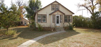 416 W  5th St, Fairview, MT 59221