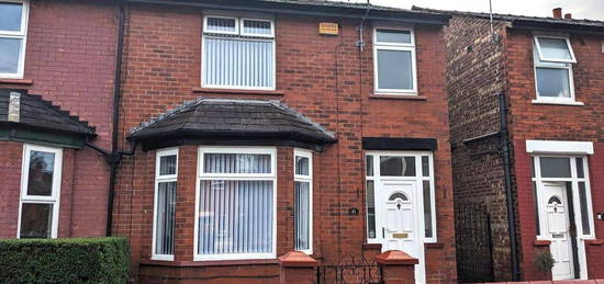 3 bedroom semi-detached house to rent