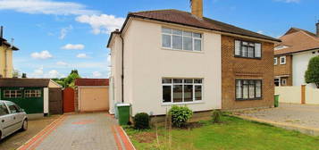 3 bedroom semi-detached house to rent