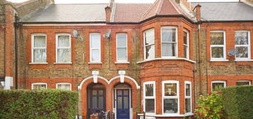 Flat for sale in Fleeming Road, Walthamstow, London E17