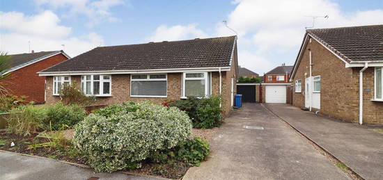 2 bed detached bungalow for sale