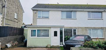 4 bedroom semi-detached house to rent