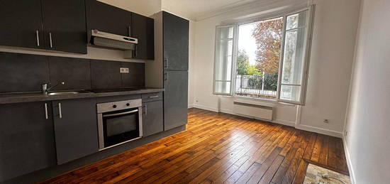 Appartement Nanterre 1 pièce(s) 16.59 m2