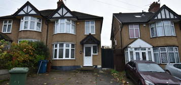 3 bed semi-detached house to rent