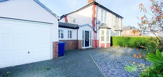 4 bedroom semi-detached house for sale