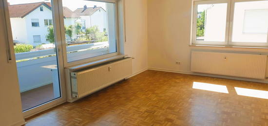 4-Zimmer-Wohnung in Hasselroth mit Balkon und Keller