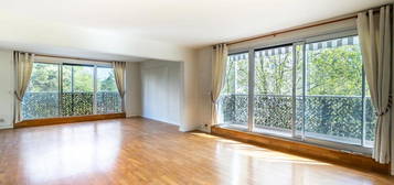 Appartement de 4 pièces de 108 m2 en vente à Saint-Cloud - Idéal pour familles