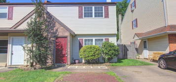 27 Braithwaite Ln, Quakertown, PA 18951