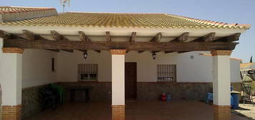 Casa en Zona de la Vega, Antequera