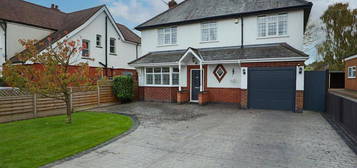 4 bedroom detached house for sale