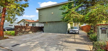 5869 Dauphin St, Los Angeles, CA 90034