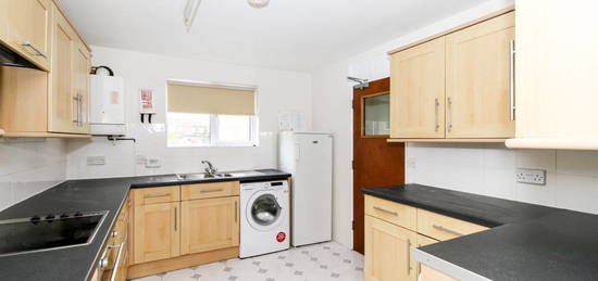 Shared accommodation to rent in Leiden Road, Headington, Oxford OX3