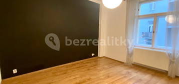 Pronájem bytu 1+1 41 m², Košická, Praha