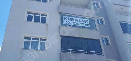 ŞEHİR HASTANESİNE 300 MT MESAFEDE 3+1 TEMİZ PIRLANTA DAİRE