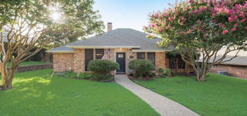 1137 Chimneyrock Trl, Garland, TX 75043