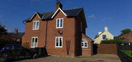 2 bedroom detached house