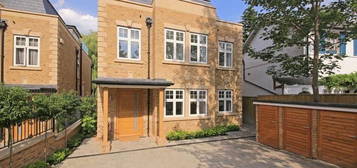 Detached house to rent in Tenterden Grove, London NW4