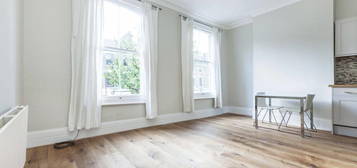 2 bed flat to rent