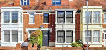 5 bedroom terraced house for sale