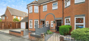 4 bedroom semi-detached house for sale