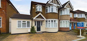 4 bedroom end of terrace house for sale