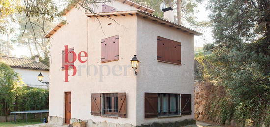 Casa o chalet de alquiler en Carrer del Canal de la Mànega, Golf - Can Trabal