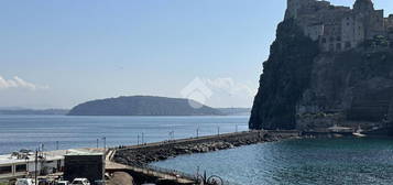 MONOLOCALE A ISCHIA