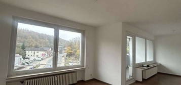 Helle 3-Zimmer-Wohnung mit Balkon und optionaler Garage in Ennepetal