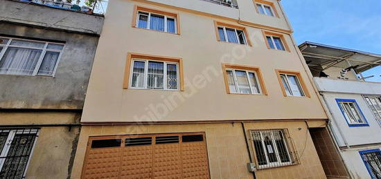 Selçuk Bey Mh.de Ulubatlı Hasan And. Lis Yakın 1+1 Kiralık Daire